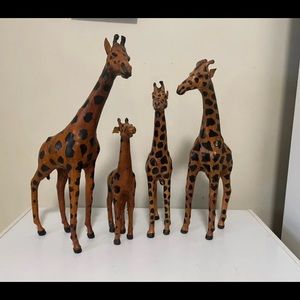 Giraffe statues